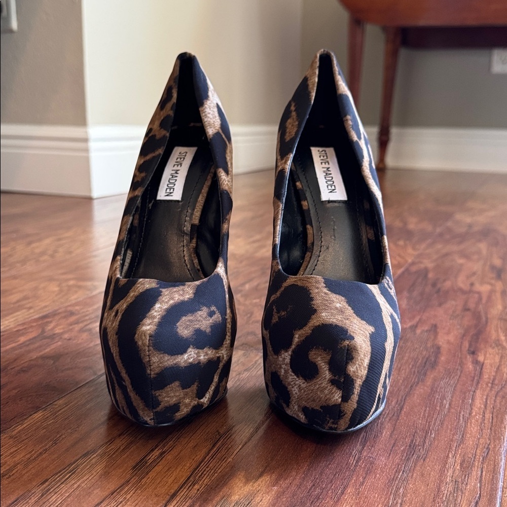Steve Madden Jancey Leopard Print Heel Size 8 - Picture 3 of 10